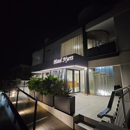 Albergo Nyers Perugia Buitenkant foto