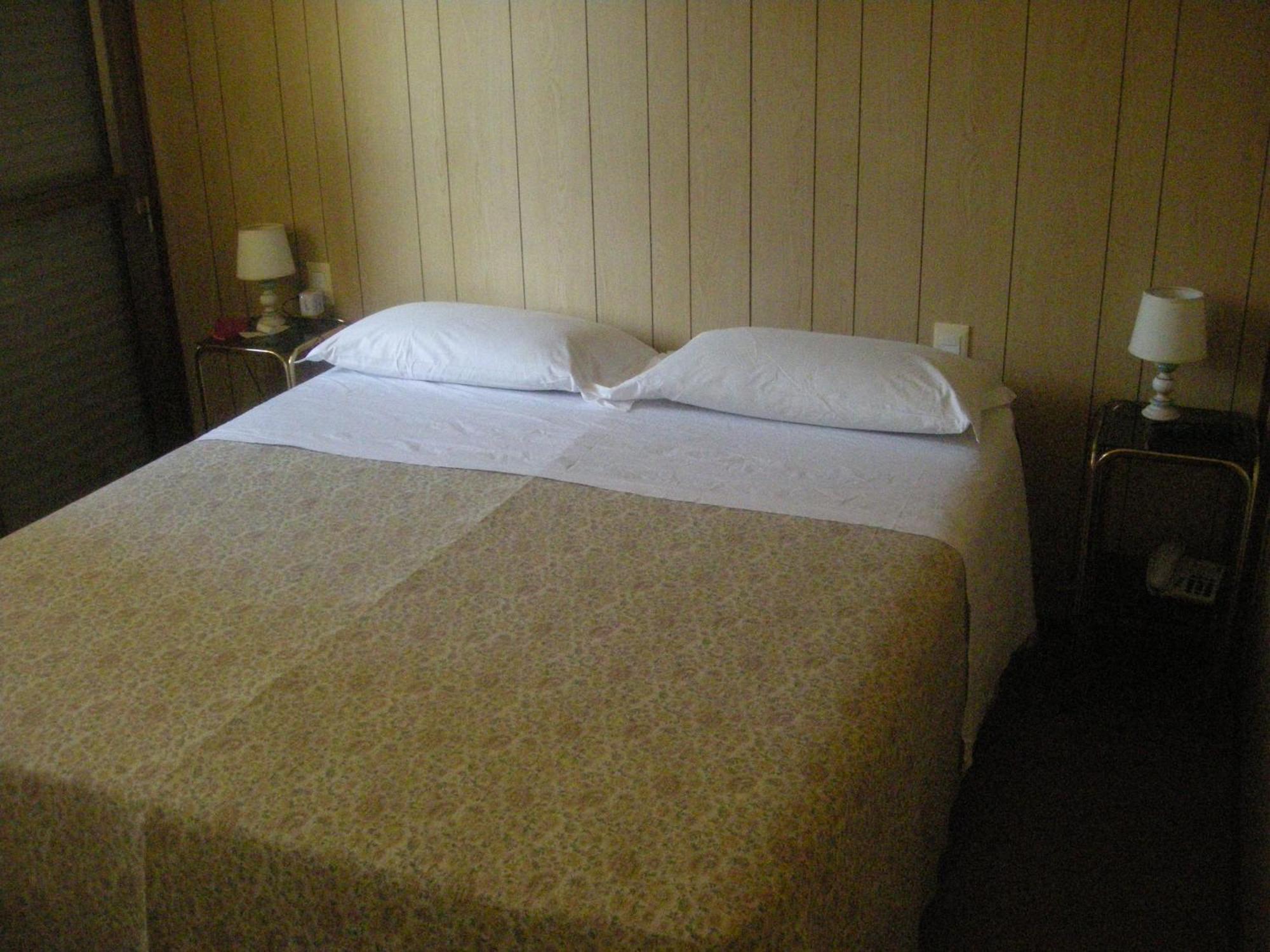 Albergo Nyers Perugia Kamer foto