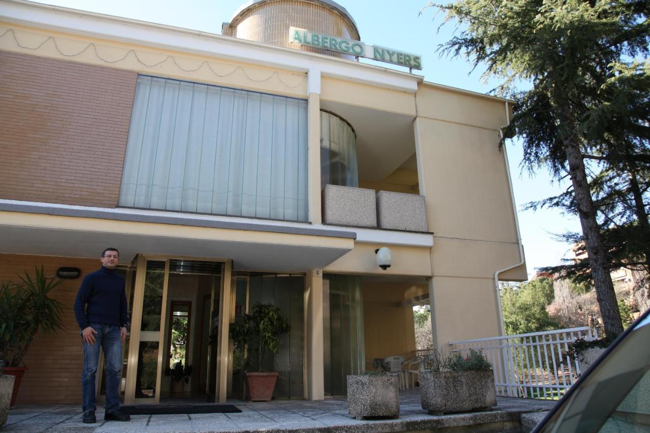 Albergo Nyers Perugia Kamer foto